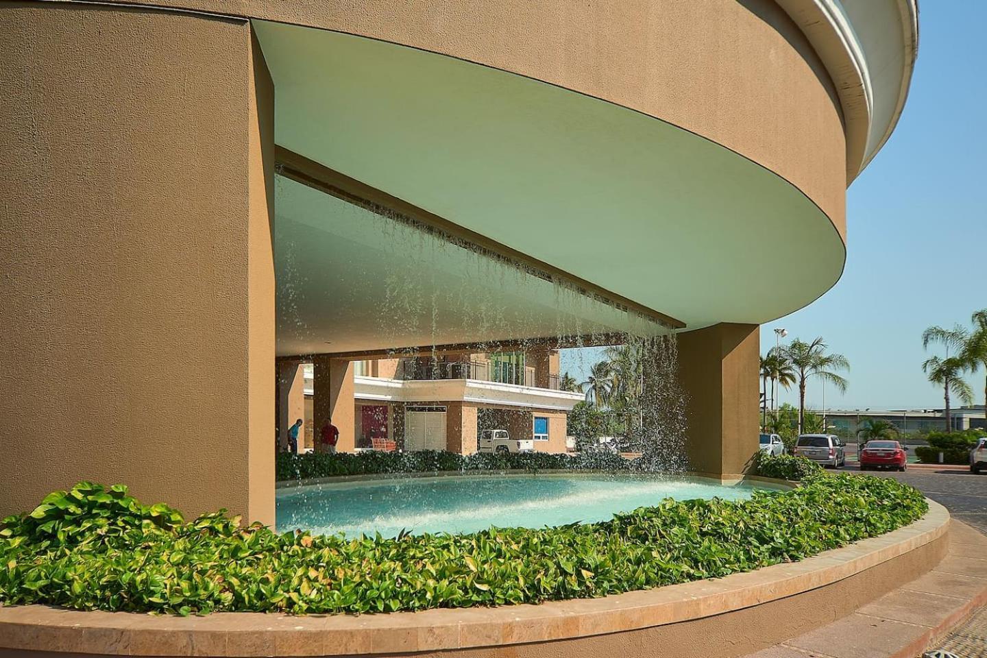 Grand Venetian Beachfront Condos Puerto Vallarta Esterno foto