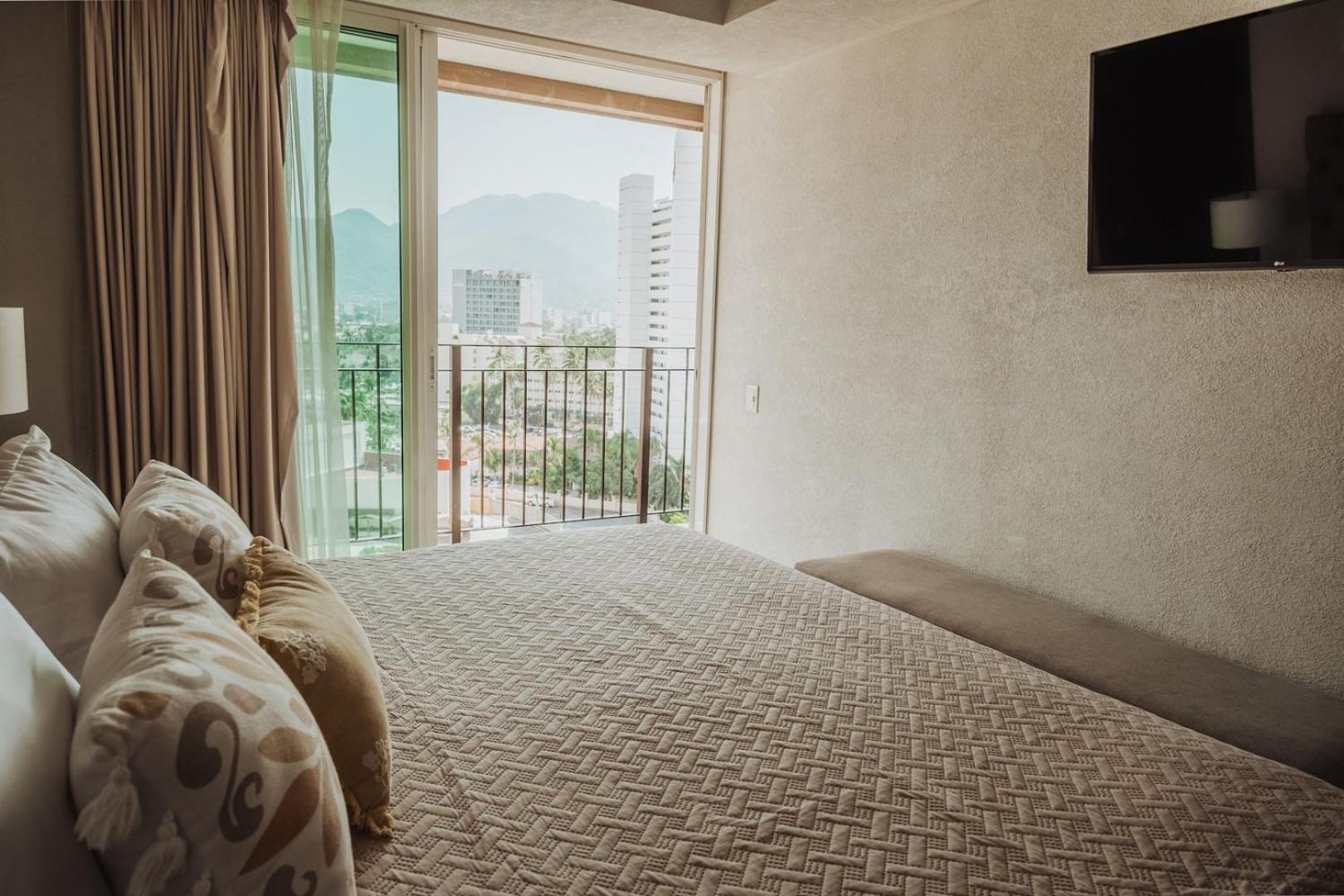 Grand Venetian Beachfront Condos Puerto Vallarta Esterno foto